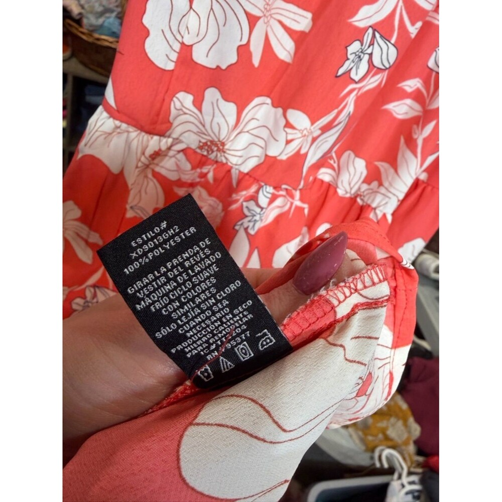 Floral pink and White Maxi Dress - Picture 11 of 13